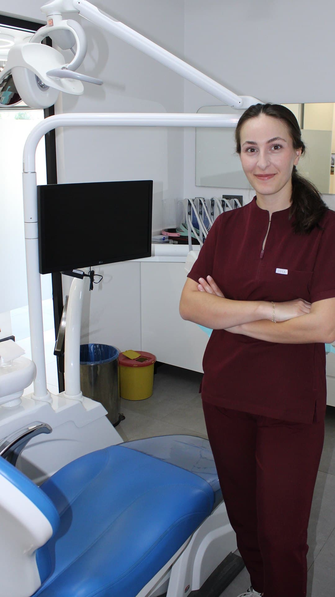Dentist Büşra Kayan